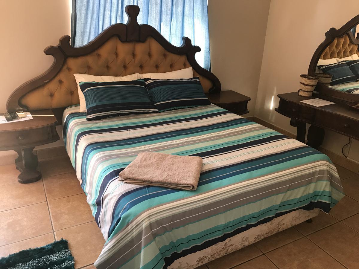 African Sky Guesthouse Windhoek Dış mekan fotoğraf