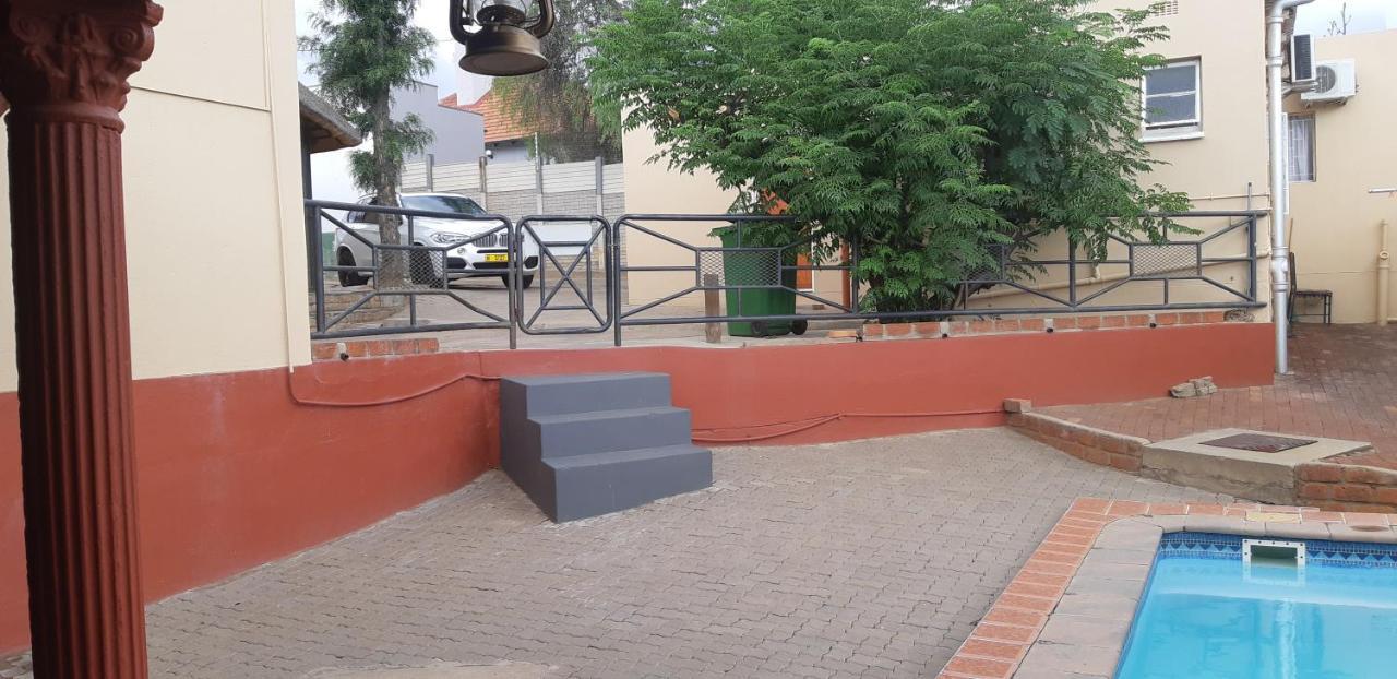 African Sky Guesthouse Windhoek Dış mekan fotoğraf